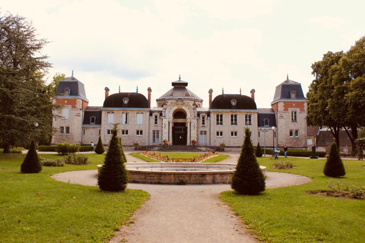 Suite Standing Au Coeur Du Jura Courbouzon  外观 照片